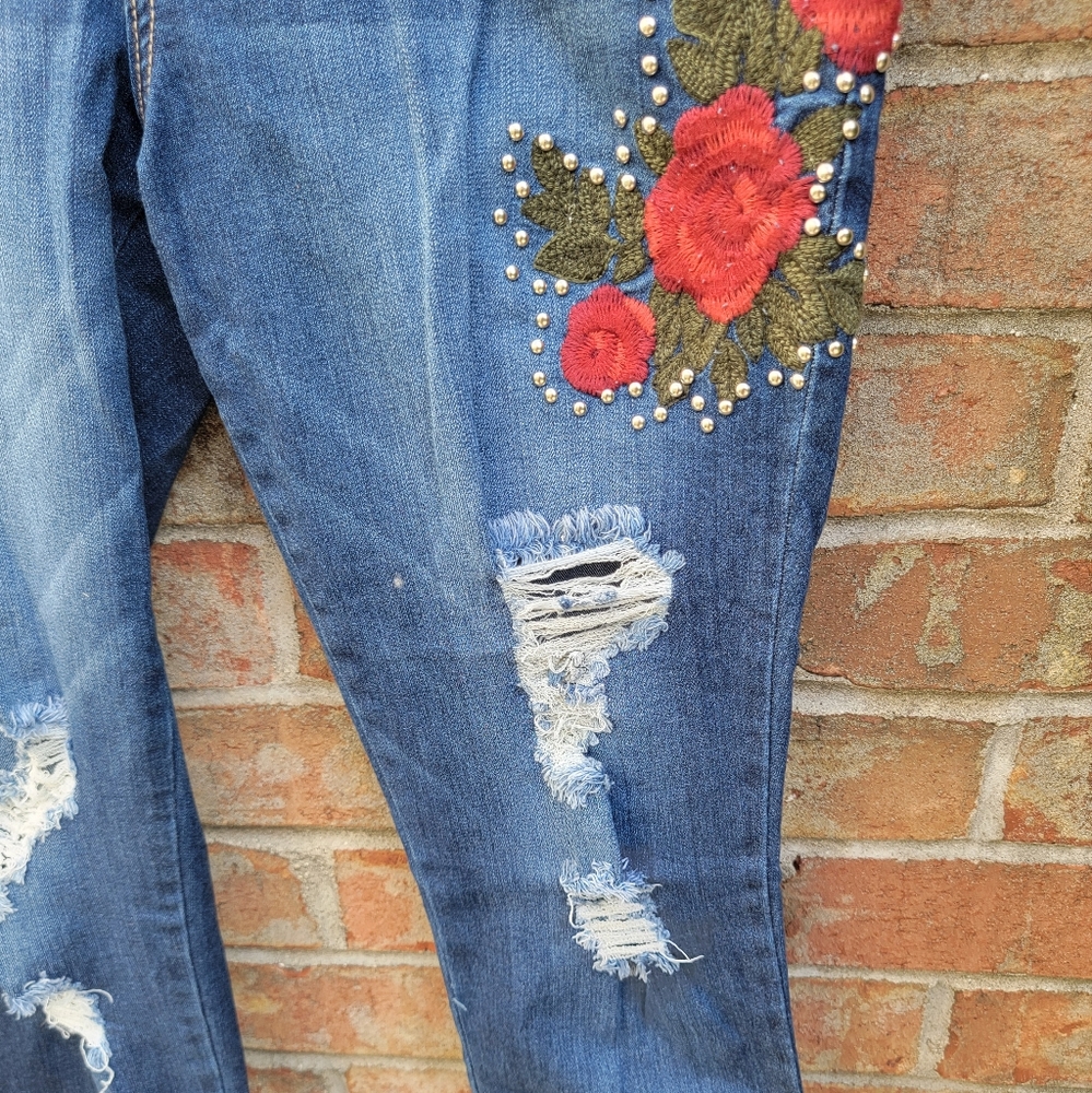 CRED NY Skinny Jeans - Picture 5 of 10